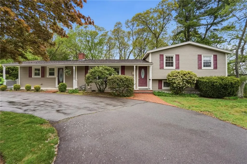 135 Red Chimney Drive Warwick RI 02886
