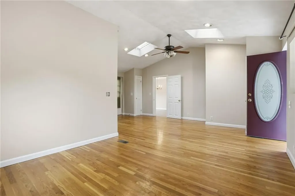 135 Red Chimney Drive Warwick RI 02886