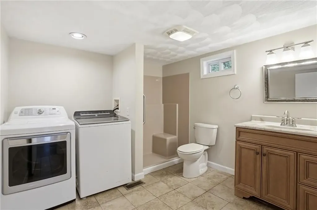 135 Red Chimney Drive Warwick RI 02886