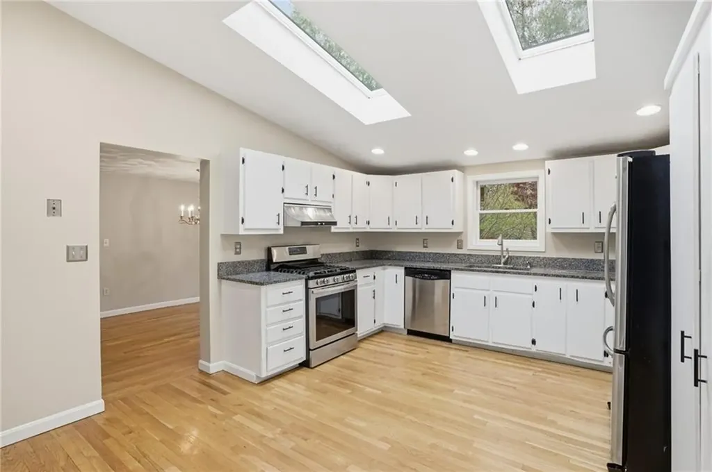 135 Red Chimney Drive Warwick RI 02886