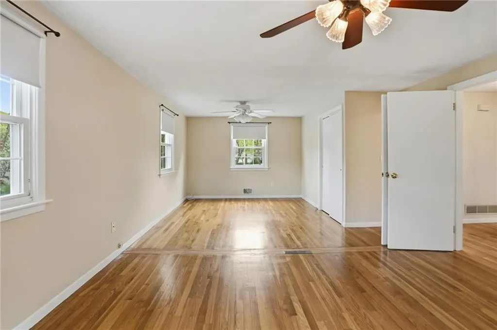 135 Red Chimney Drive Warwick RI 02886