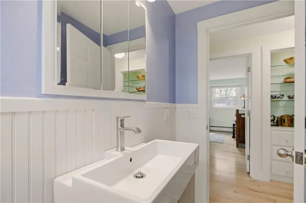 64 Lawndale Drive Warwick RI 02818