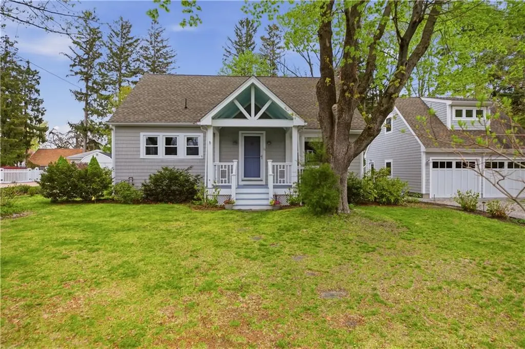 64 Lawndale Drive Warwick RI 02818