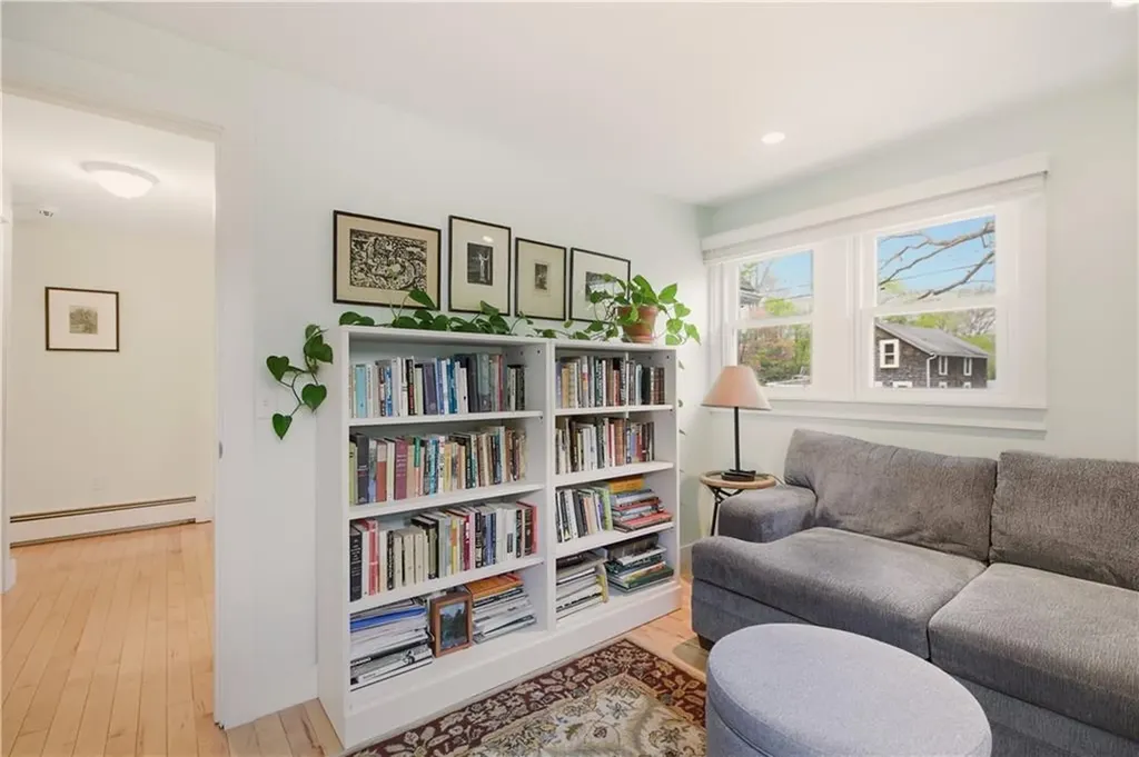 64 Lawndale Drive Warwick RI 02818