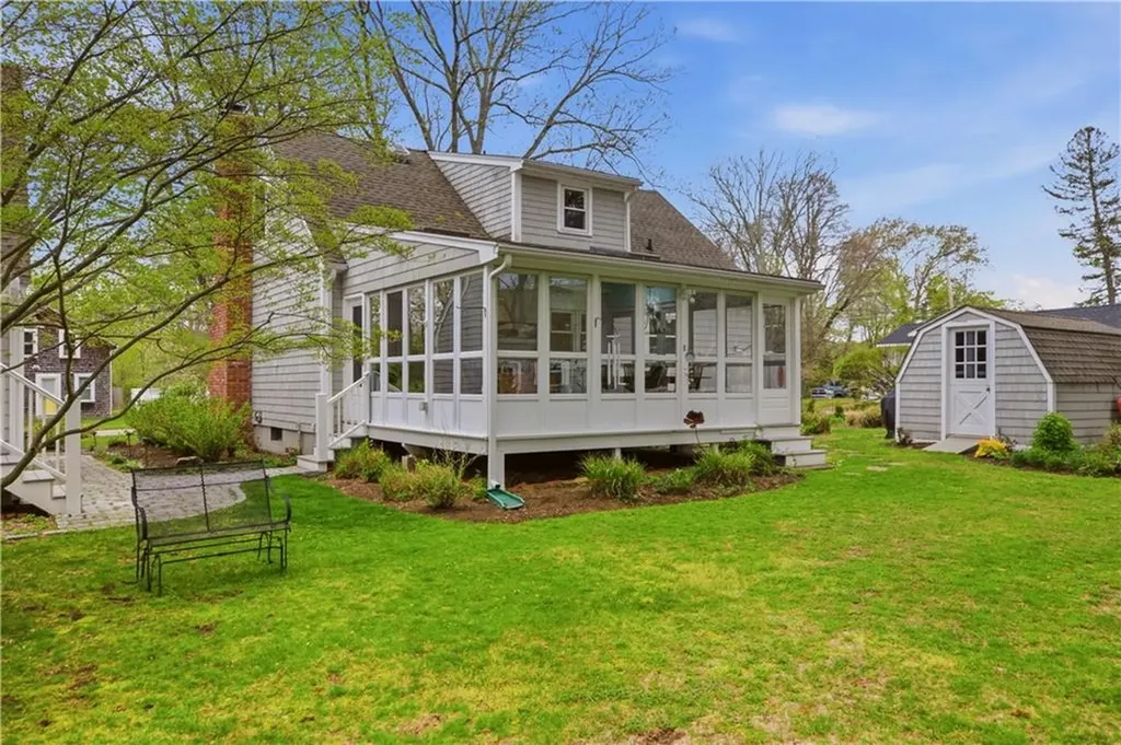 64 Lawndale Drive Warwick RI 02818