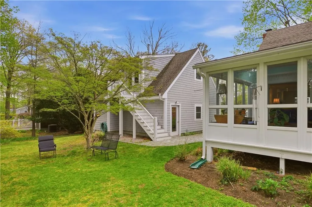 64 Lawndale Drive Warwick RI 02818