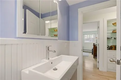 64 Lawndale Drive Warwick RI 02818