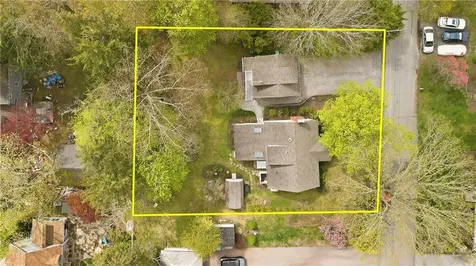 64 Lawndale Drive Warwick RI 02818