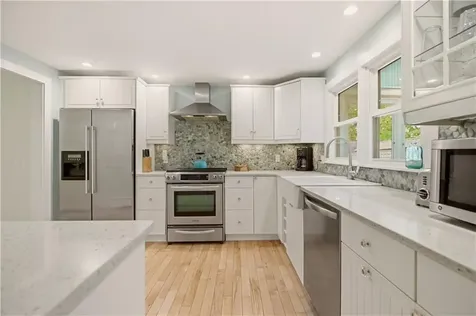 64 Lawndale Drive Warwick RI 02818