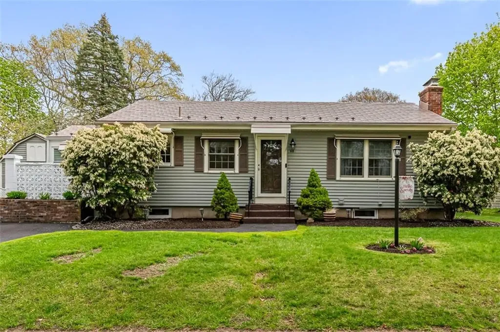48 Barker Street Warwick RI 02888