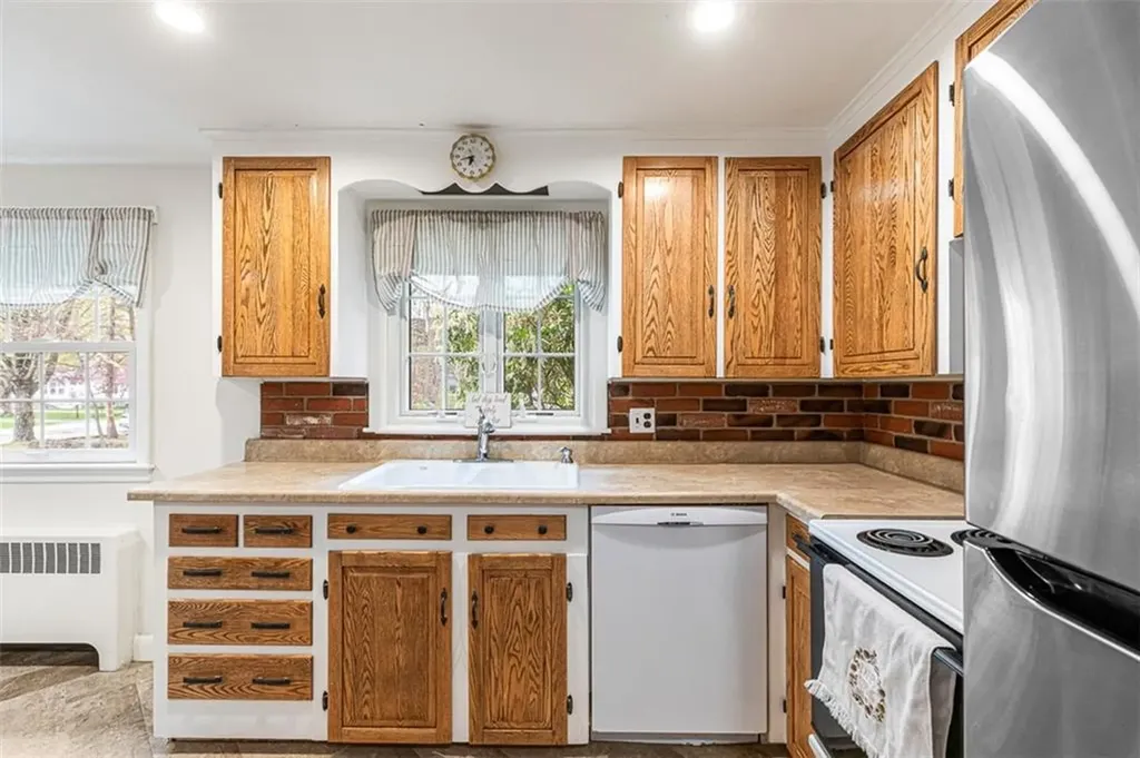 48 Barker Street Warwick RI 02888