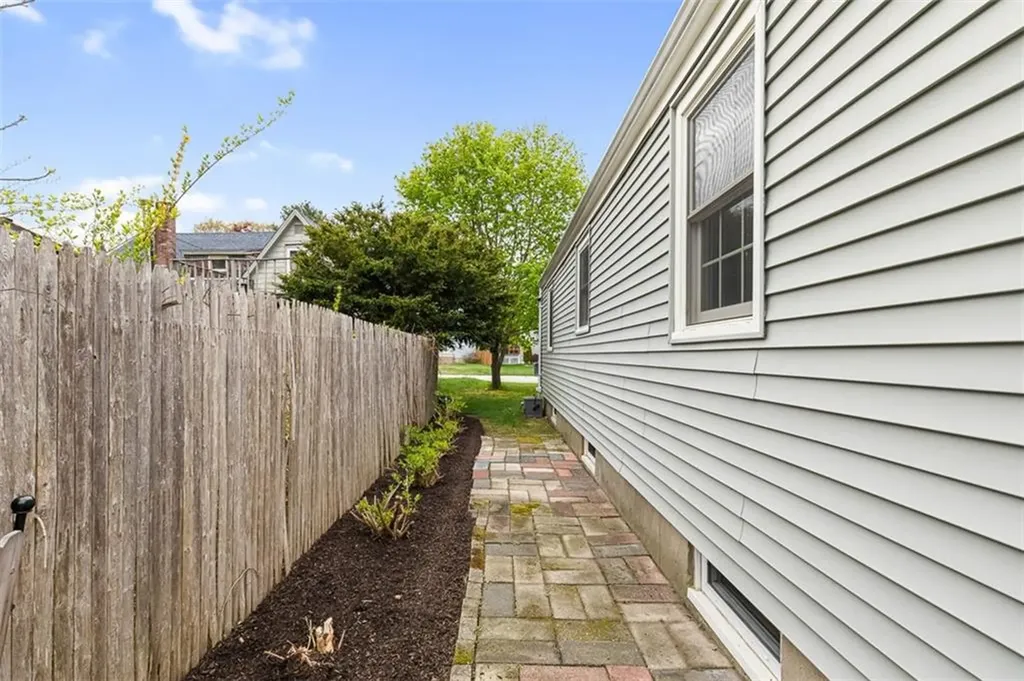 48 Barker Street Warwick RI 02888