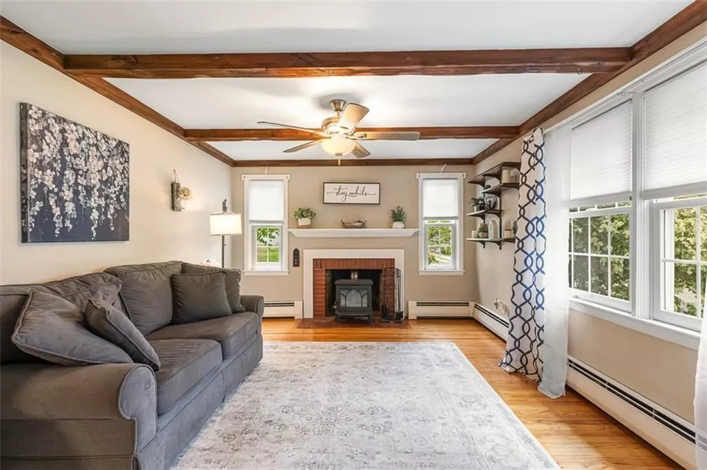 48 Barker Street Warwick RI 02888