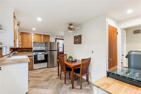 48 Barker Street Warwick RI 02888