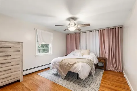 48 Barker Street Warwick RI 02888