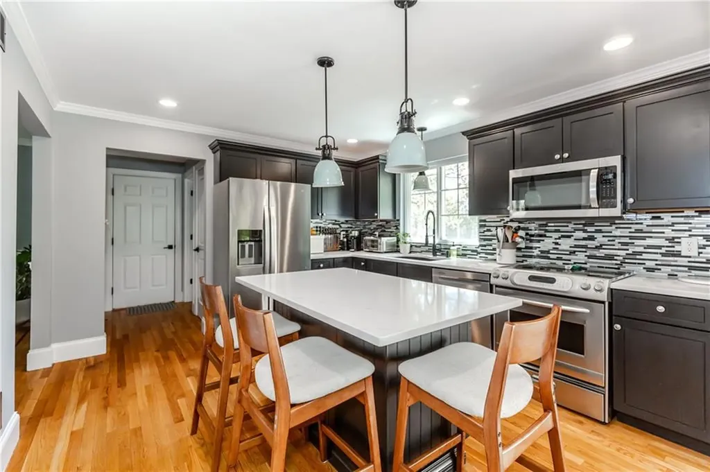 50 Searle Avenue Cranston RI 02920