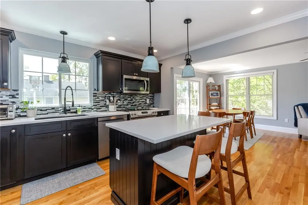 50 Searle Avenue Cranston RI 02920