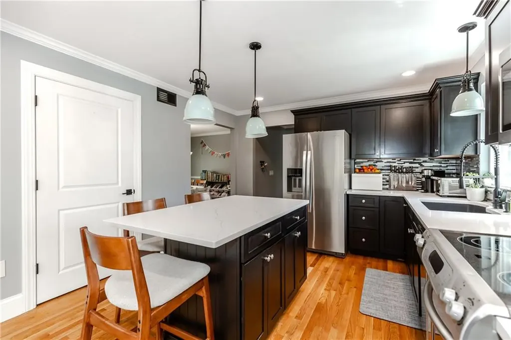 50 Searle Avenue Cranston RI 02920
