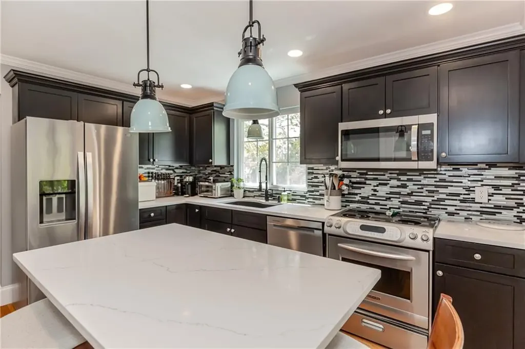 50 Searle Avenue Cranston RI 02920