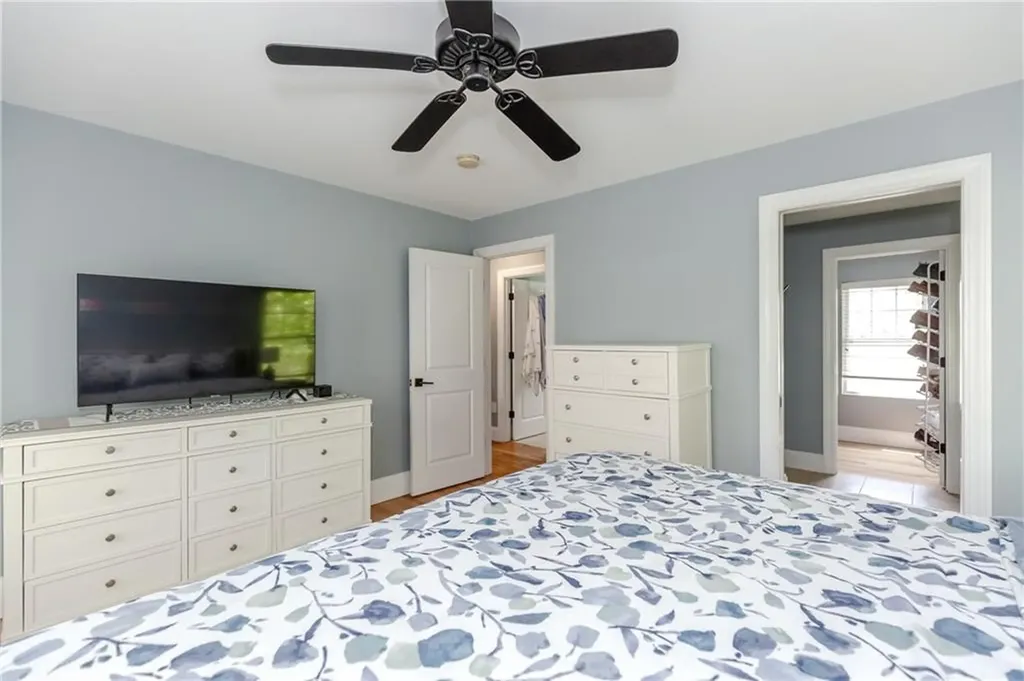 50 Searle Avenue Cranston RI 02920