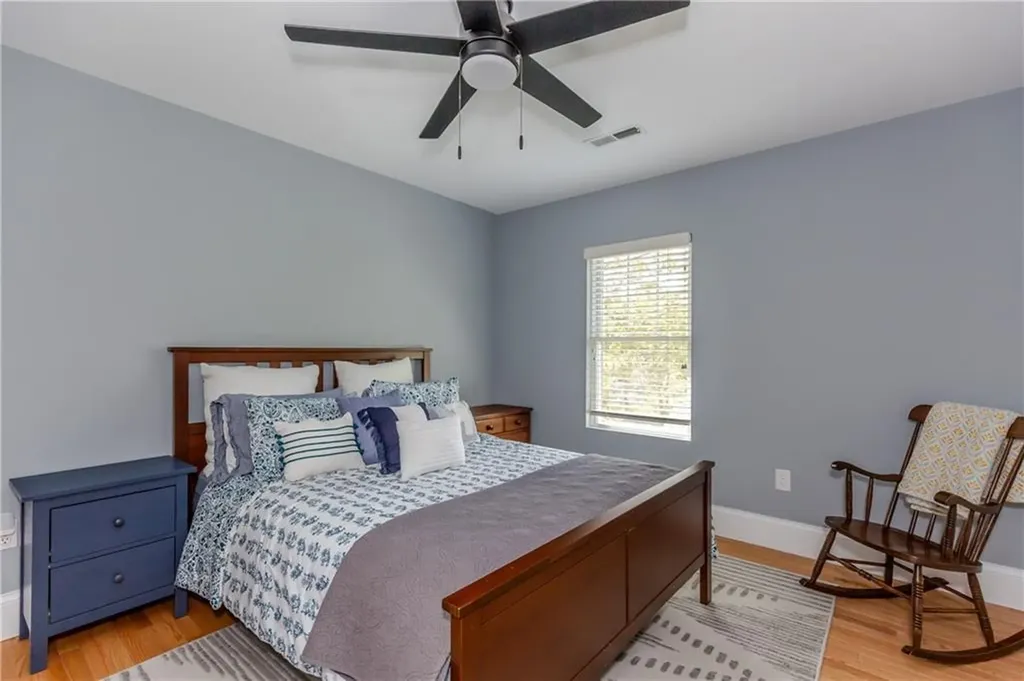 50 Searle Avenue Cranston RI 02920