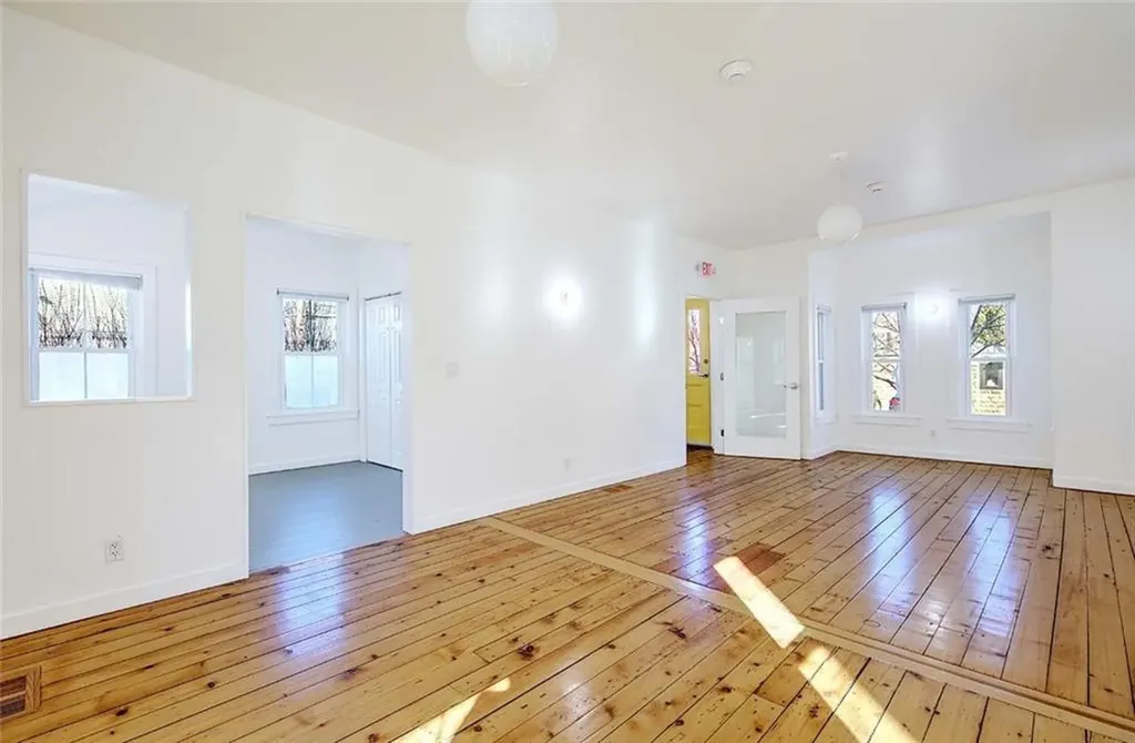 78 Stanwood Street Providence RI 02907
