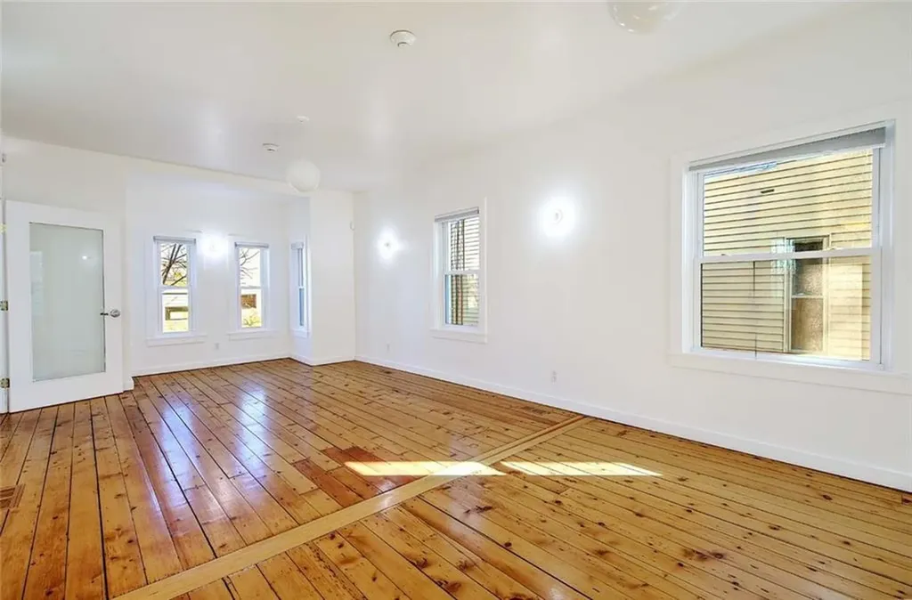 78 Stanwood Street Providence RI 02907