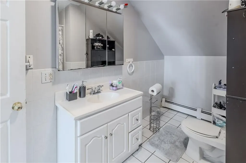 56 58 Oakland Avenue Cranston RI 02910