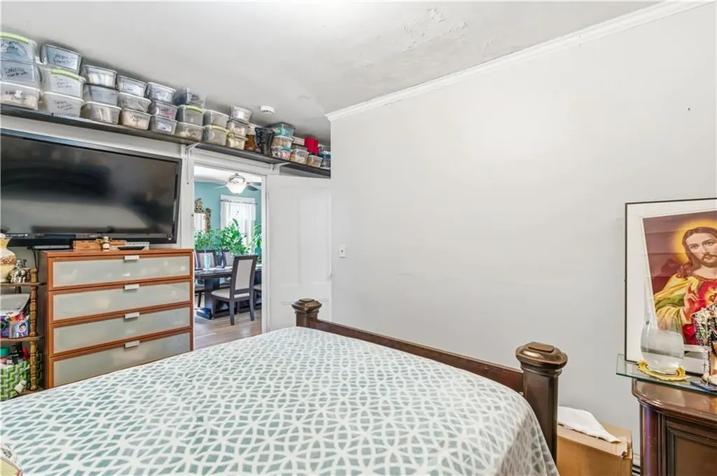 56 58 Oakland Avenue Cranston RI 02910