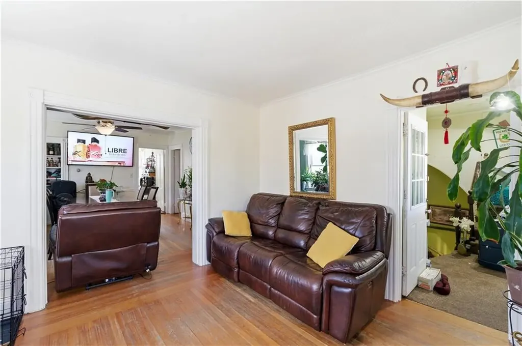 56 58 Oakland Avenue Cranston RI 02910