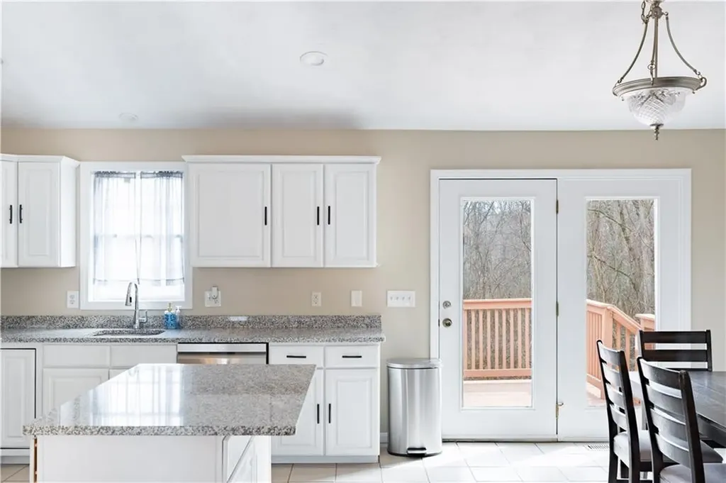 25 Belfield Drive Johnston RI 02919