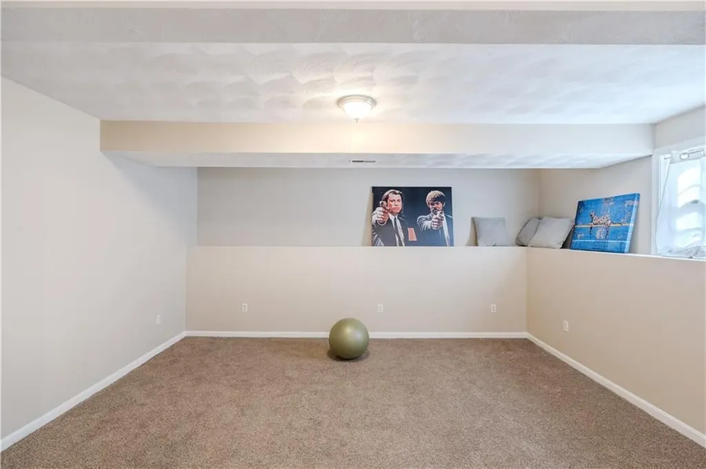 25 Belfield Drive Johnston RI 02919