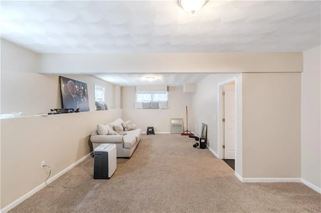 25 Belfield Drive Johnston RI 02919