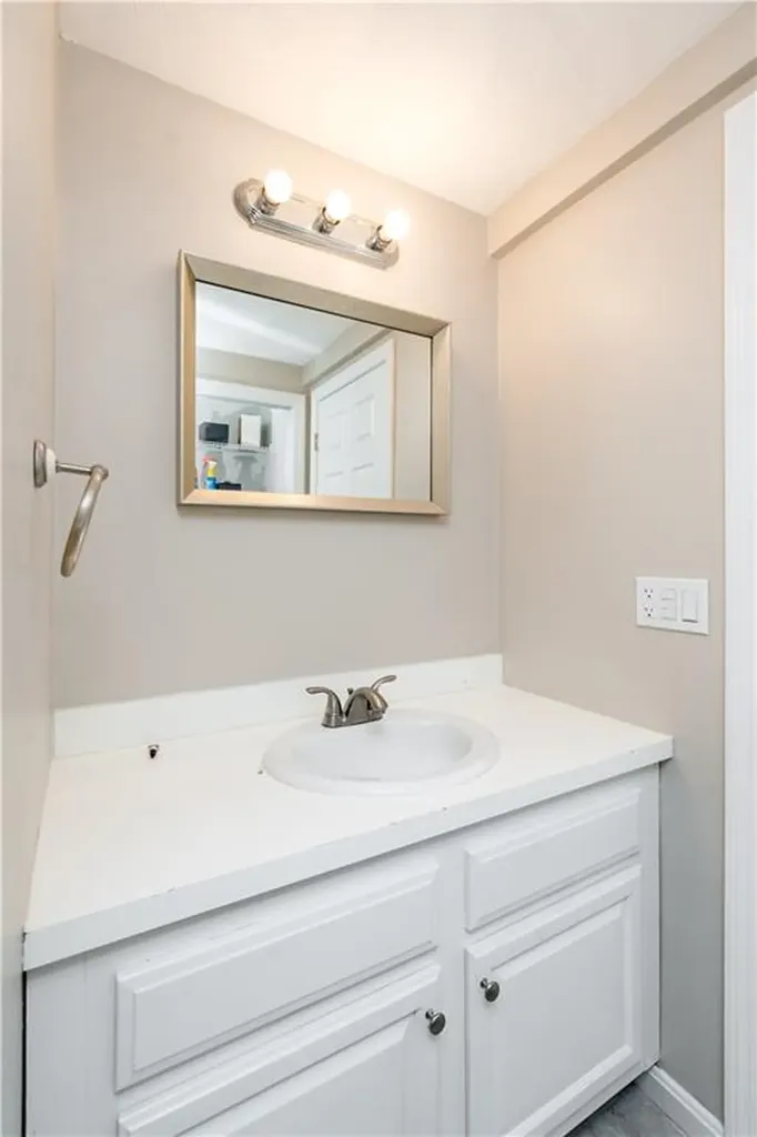 25 Belfield Drive Johnston RI 02919
