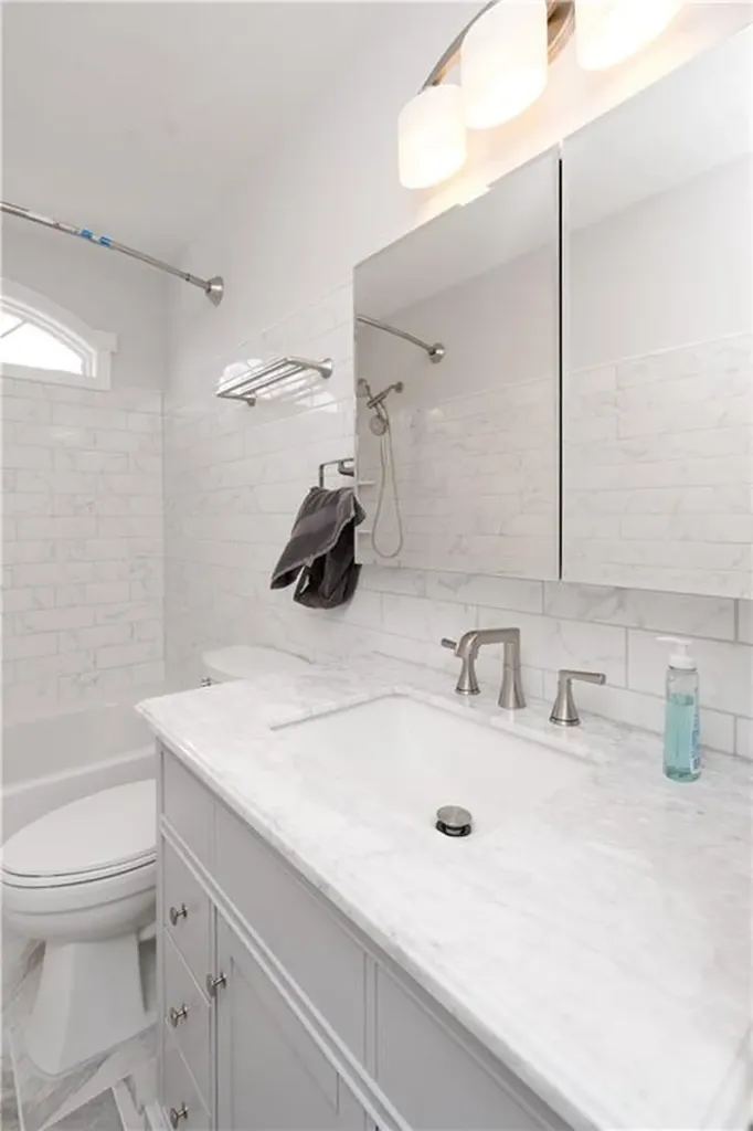 25 Belfield Drive Johnston RI 02919