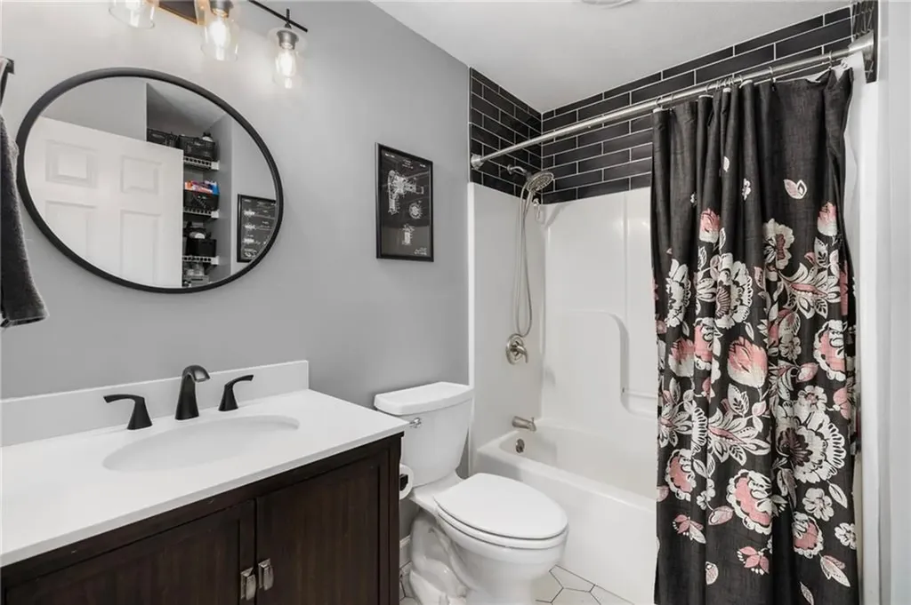 17 Plant Street Cumberland RI 02864