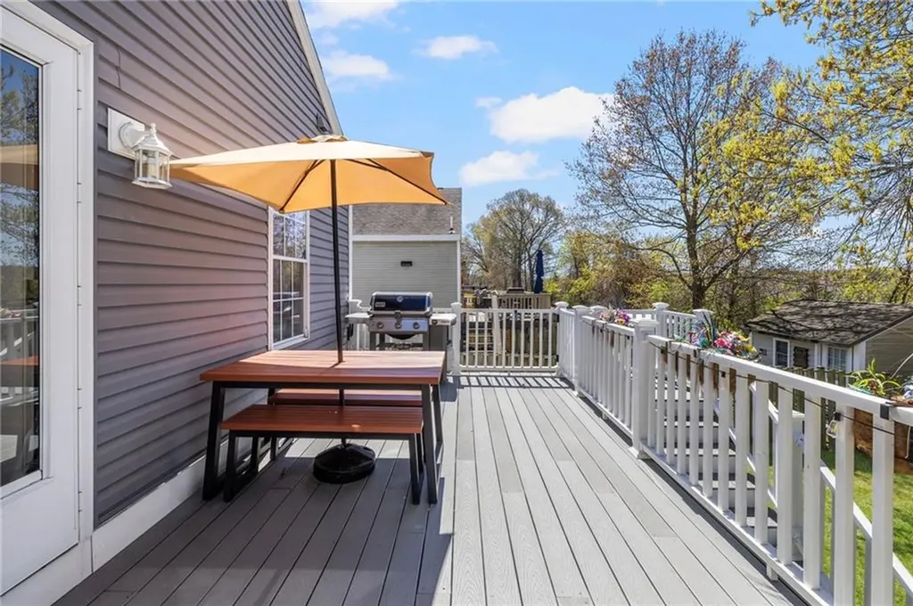 17 Plant Street Cumberland RI 02864