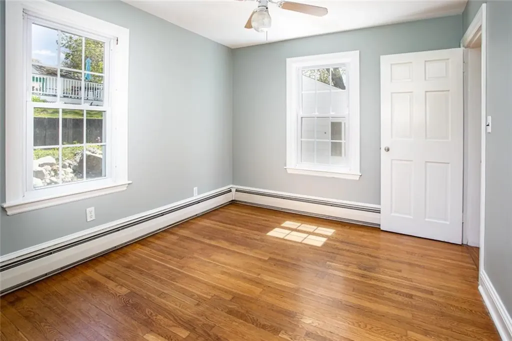 6 Miles Avenue Tiverton RI 02878