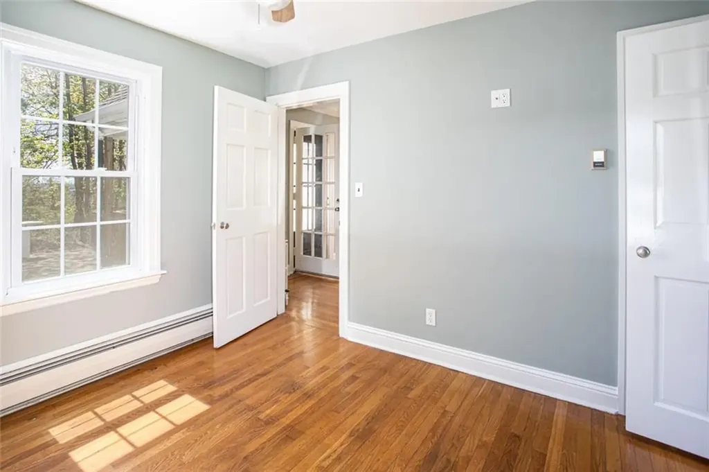 6 Miles Avenue Tiverton RI 02878