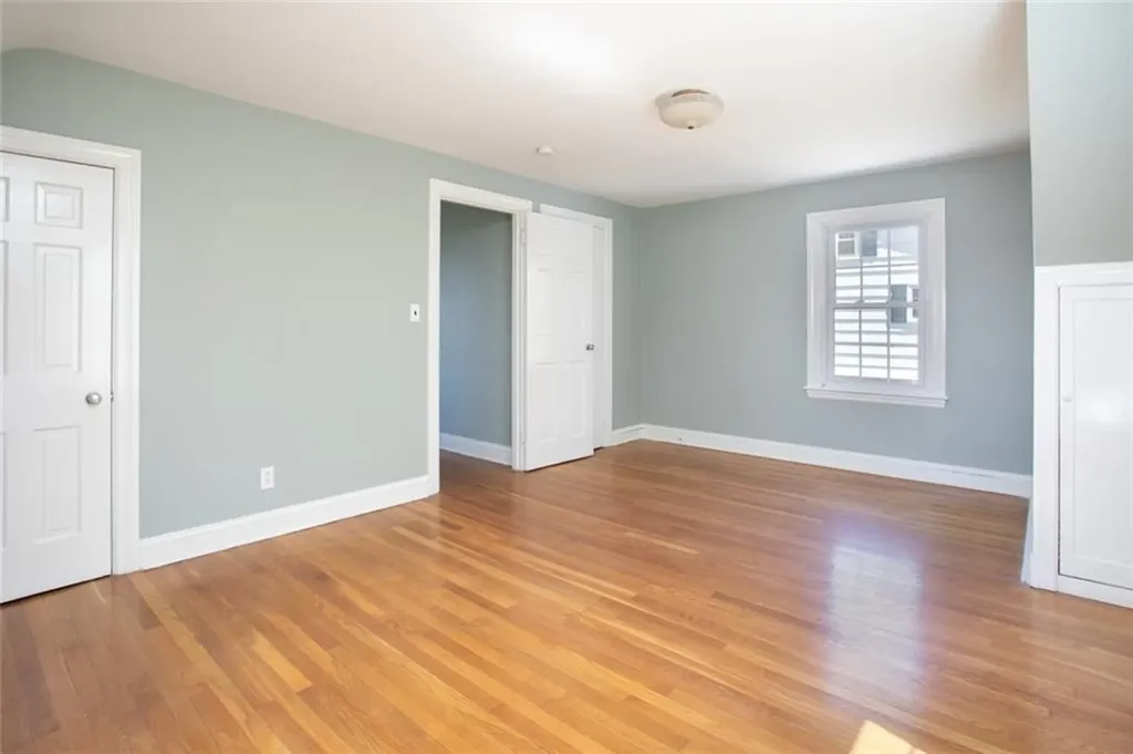 6 Miles Avenue Tiverton RI 02878