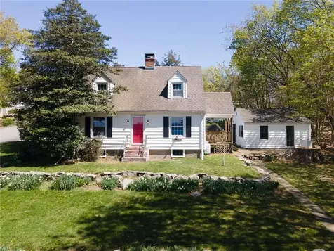 6 Miles Avenue Tiverton RI 02878