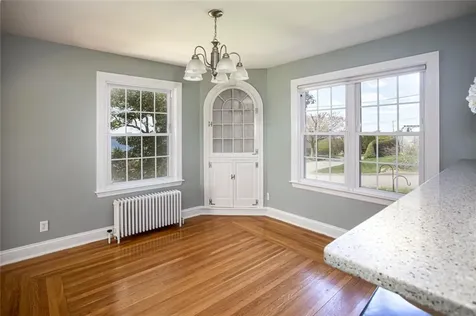 6 Miles Avenue Tiverton RI 02878