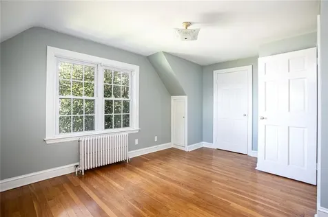 6 Miles Avenue Tiverton RI 02878