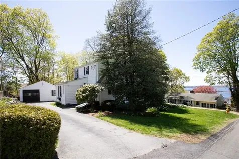 6 Miles Avenue Tiverton RI 02878