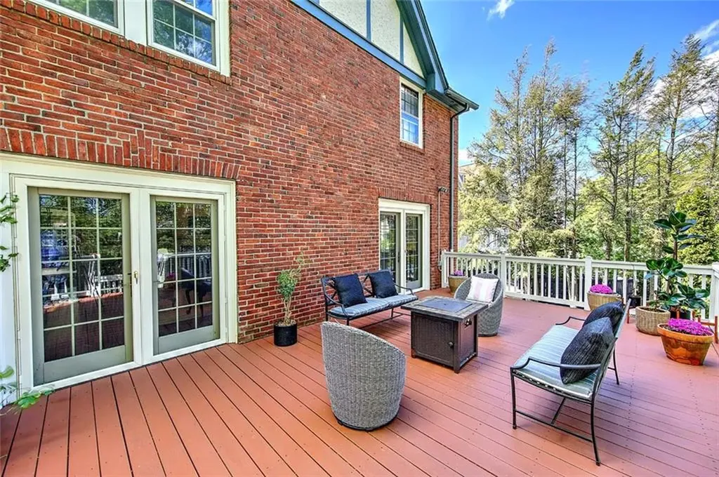 40 Dryden Avenue Pawtucket RI 02860
