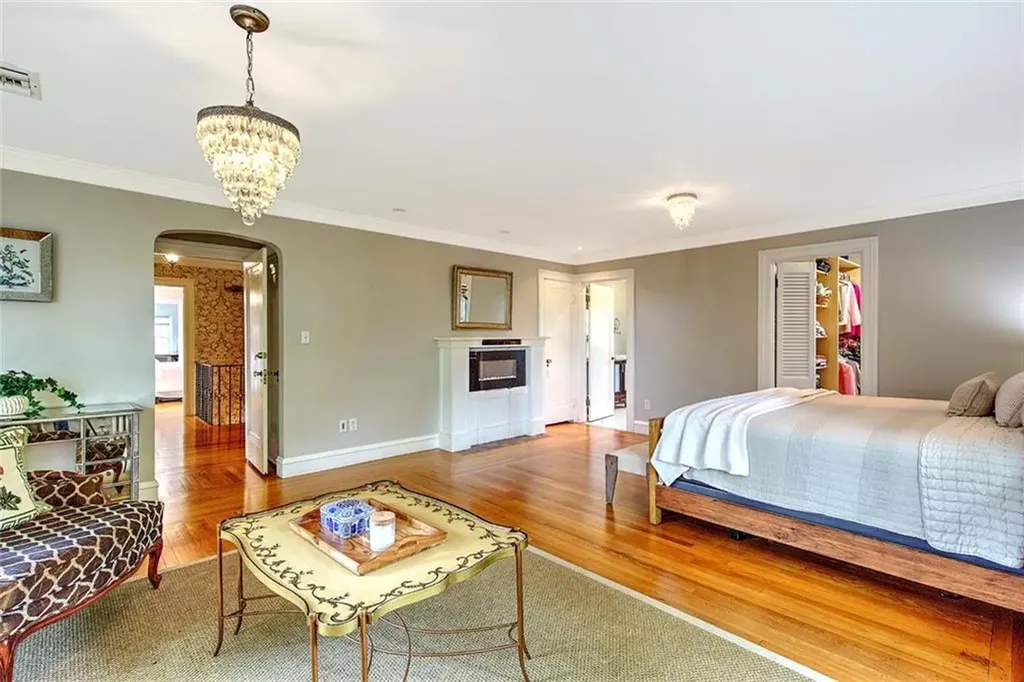 40 Dryden Avenue Pawtucket RI 02860