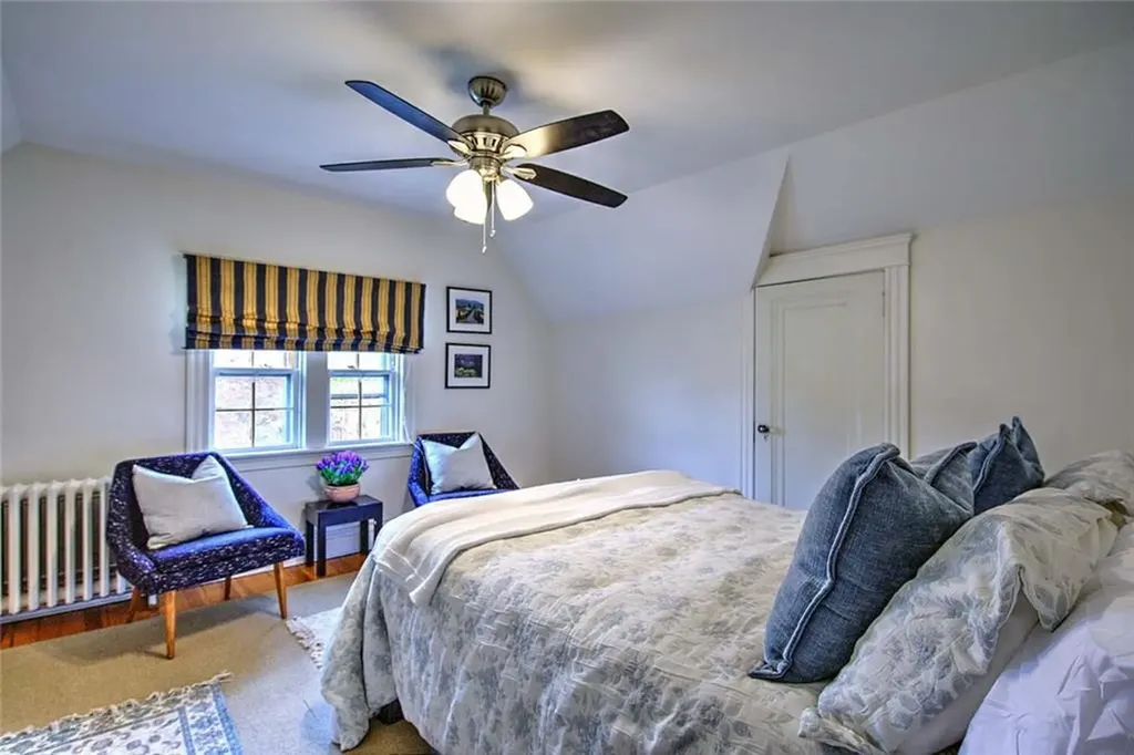 40 Dryden Avenue Pawtucket RI 02860