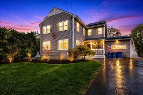2 Burnside Avenue Seekonk MA 02771