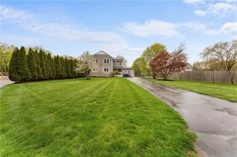 2 Burnside Avenue Seekonk MA 02771