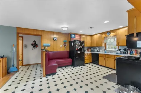 2 Burnside Avenue Seekonk MA 02771